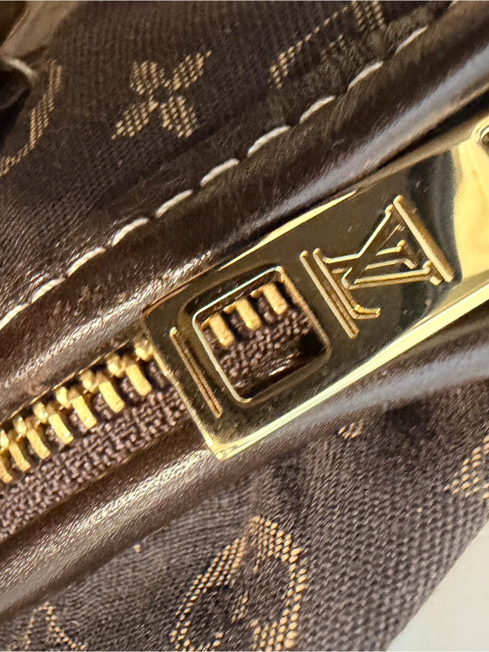 Louis Vuitton Monogram Canvas Shoulder Bag in Dark Brown and Black - Picture 6 of 15